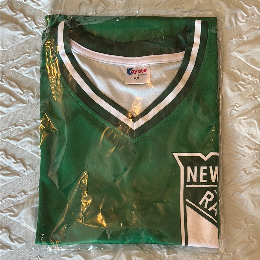 NWOT New York Rangers Green St. Patrick’s Mesh Jersey